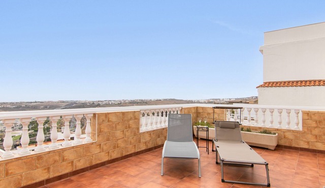 Holiday Home 'El Atico' with Sea Views, Private Terrace and Wi-Fi