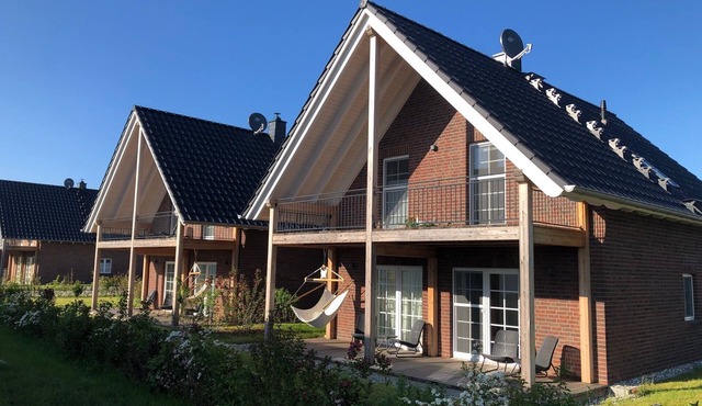 Holiday Home "Familienkoje Hannah" with Private Terrace, Sauna and Wi-Fi