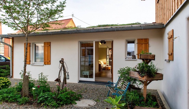 Holiday Home 'Ländlicher Öko-flair Im Strohhaus' with Private Terrace and Wi-Fi