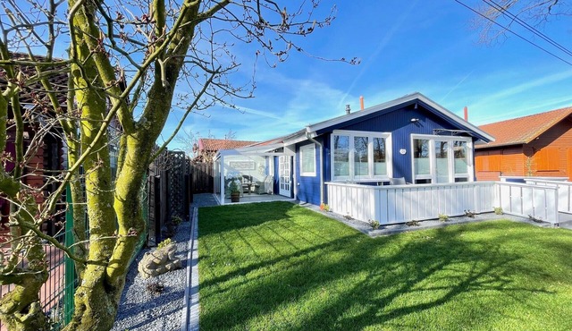 Holiday Home 'Leonies Emsblick' with Private Terrace, Garden, and Wi-Fi
