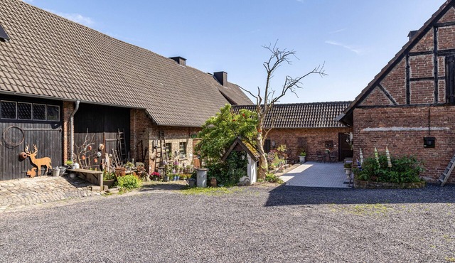 Holiday Home 'Lilla Huset' with Private Terrace and Wi-Fi