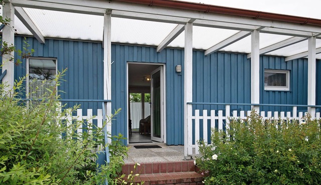 Holiday Home 'Möve Aba Bungalow 64' with Private Terrace, Shared Garden and Wi-Fi
