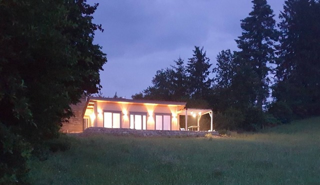 Holiday Home Summerwiese: Modern Wooden Tiny House in Industrial Design – Near Biberach/Riss
