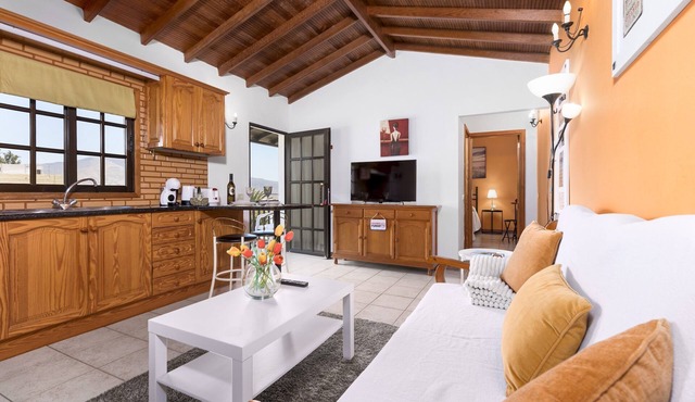 Home2Book Las Tinajas A, Peaceful Retreat
