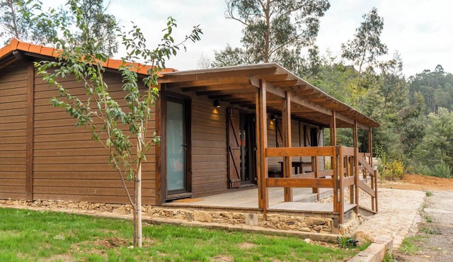 Homerez - Charming Chalet in Branca with Shared Pool