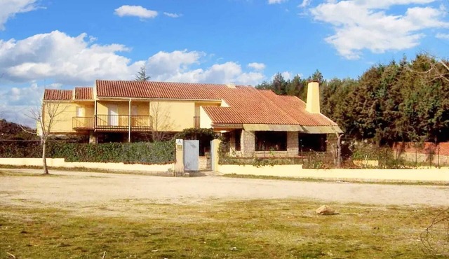 Homerez - House in Navaluenga