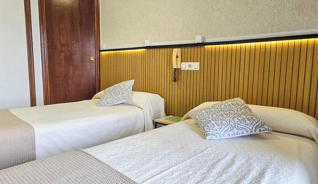 Hostal Ramón y Cajal