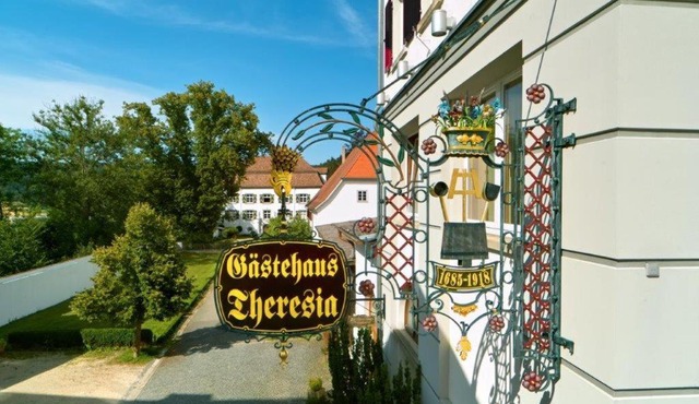 Hotel Gästehaus Theresia Garni