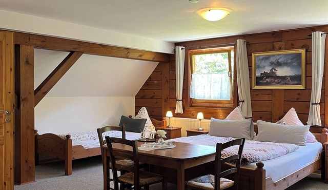 Hotel Waldhaus Lahnstein - Room 4 - Four-bed room