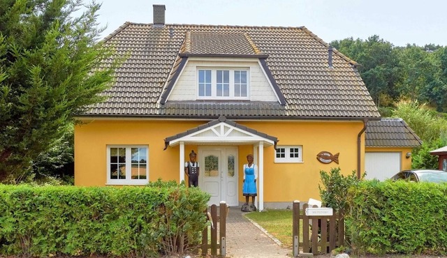 House Marikkendörp | Cottage with fireplace+terrace+garden - MK