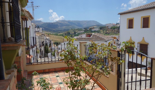 House with Swimming Pool in Ronda Old Town