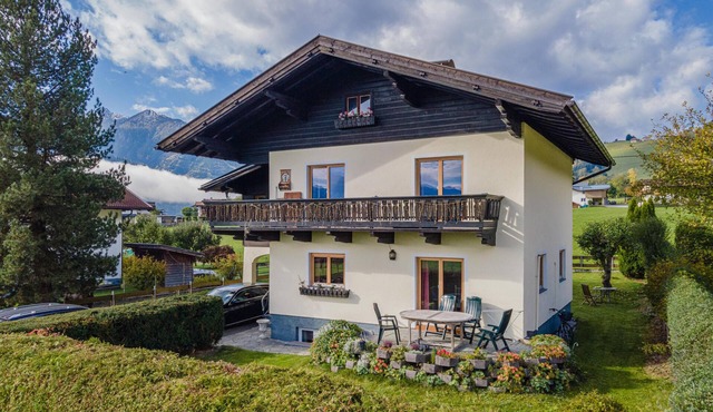 Ideal holiday home for large group, near Kaprun