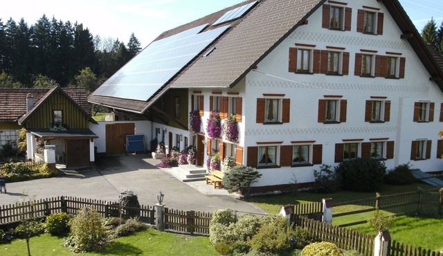 Idyllic Apartment at Ferienhof Wetzel with Shared Garden, Terrace, One Pet Allowed