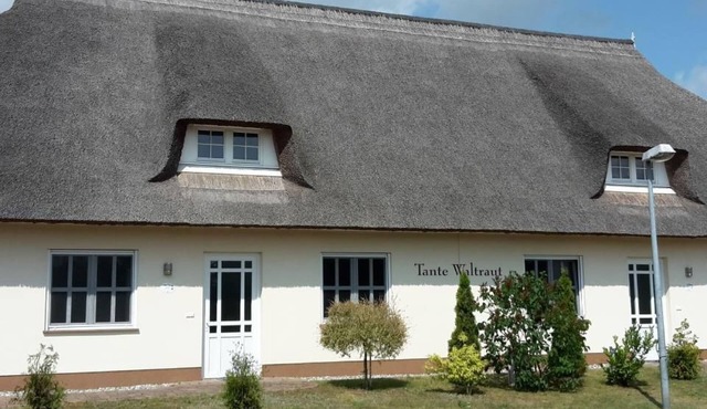 in Garz mit Terrasse und Grill by Interhome