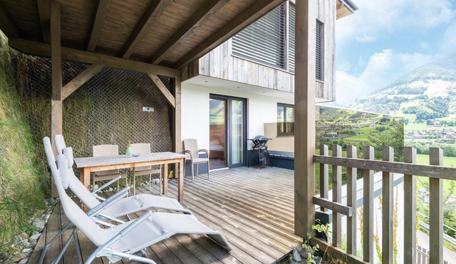 Inviting flat in Hart with fitness room