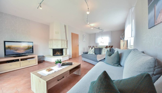 Island nest vacation home - with 5 bedrooms for up to 10 people
