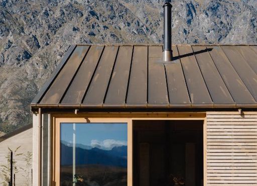 Jacks Point Earth House, Mountain View & Fireplace