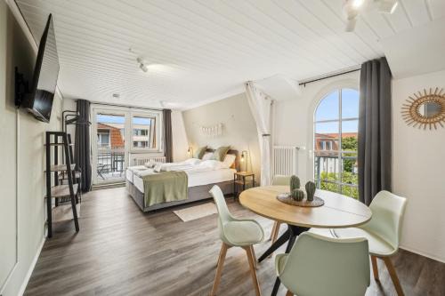 JuMar - 2-BR Apartment - ruhig - Balkon top Ausblick - Aufzug - Parkplatz - Elbnah zur sächsischen Schweiz