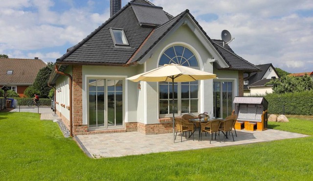 "Küstenhus" Klein Zicker mit Wasserblick, Kamin, Sauna, Terrasse