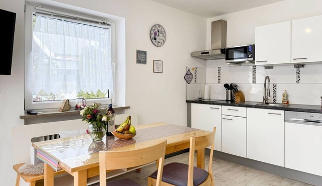 "Karwendel" apartment/1 bedroom, shower, toilet - rock crystal, guest house