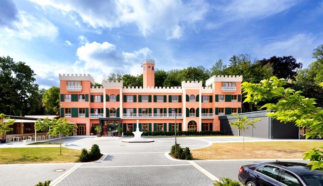 Kim Schlosshotel im Park
