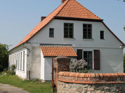 Kleine Ferienwohnung in Steffenshagen mit Garten