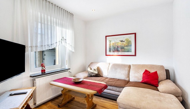 Knappstein Holiday Home with Shared Terrace, Garden and Wi-Fi