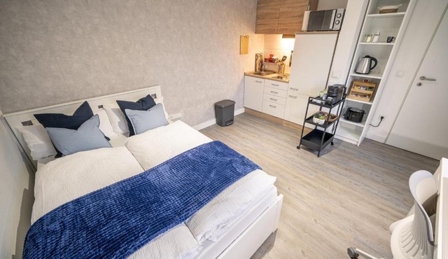 Kompaktes Apartment mit Küche, WLAN & Parkplatz