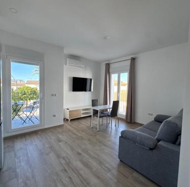 La Plaza Apartments