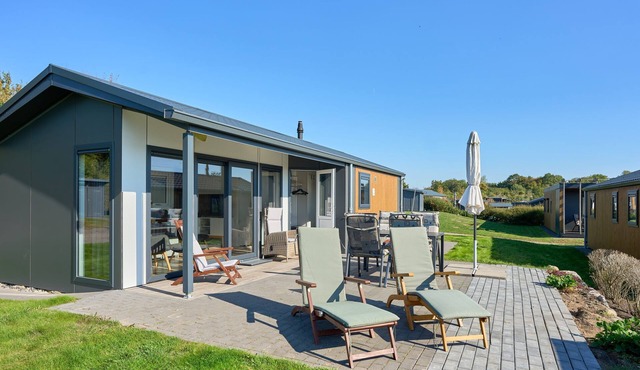 Lake magic on the lake Holiday home with terrace and modern facilities