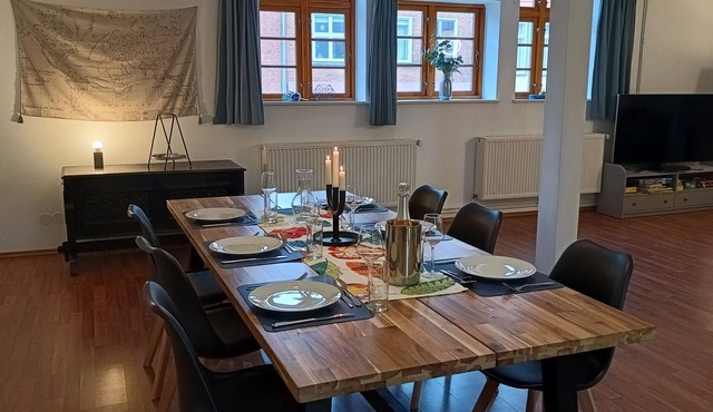 Large apartment over 2 floors, 105 square meters for up to 6 people. Central and quiet