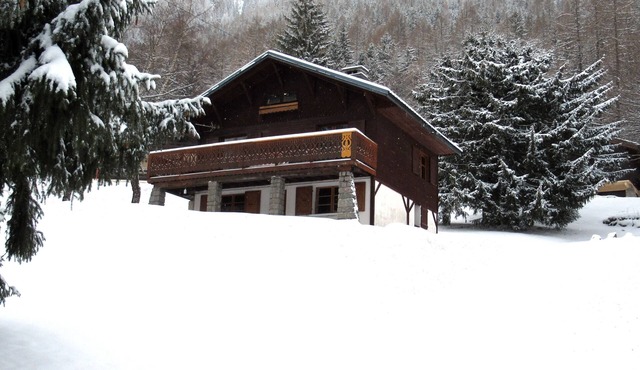 Large chalet close to Chamonix Mont Blanc and 400m from the Balme cable car