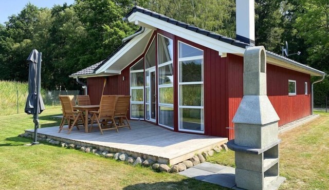 Larsson holiday home with sauna at Lake Dümmer