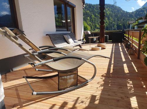 LECHUFER, 80m2, Haushälfte mit privatem Eingang, Kaminofen, Terrasse, Garten