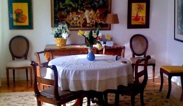 Light and Airy, Every Comfort on the Lisbon Coastline