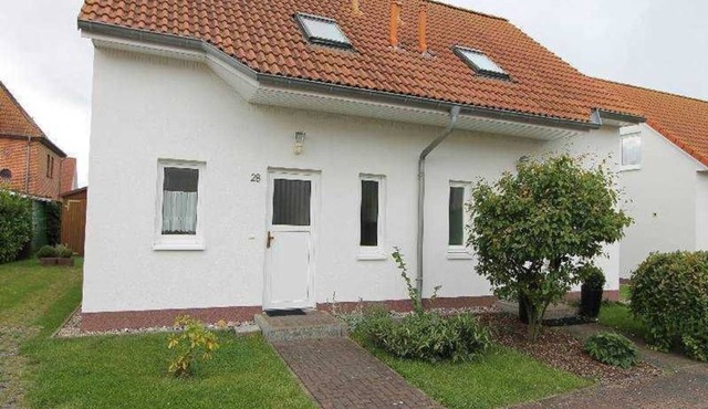 Lighthouse Street House 28 only 150 meters from the beach