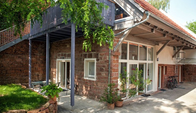 Live in a newly renovated barn near the Europapark Rust