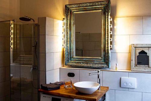 Luxurioeses-Apartment-auf-Schloss-Muehlen-Nr-5