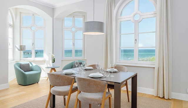 Luxurious 3-room vacation apartment in the Villa Schwan Heiligendamm with Baltic Sea view