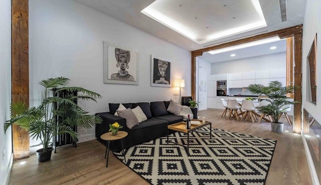 Luxury High-End Apartment La Latina