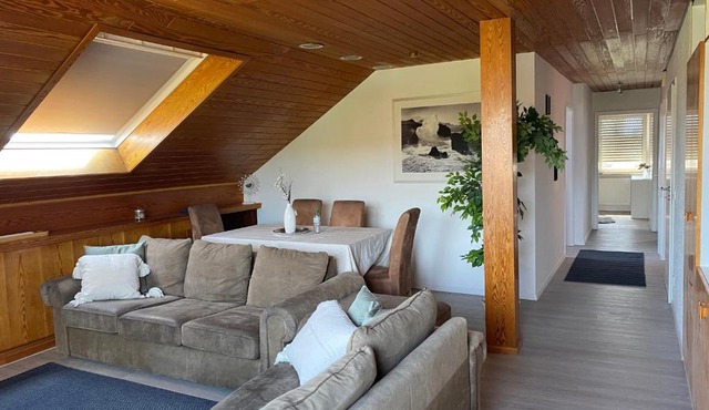 Möblierte Wohnung 4 Zimmer Wohnung
