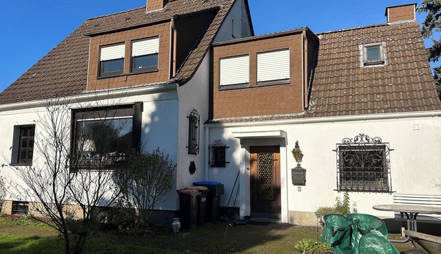 Magnolia- cozy house with large garden