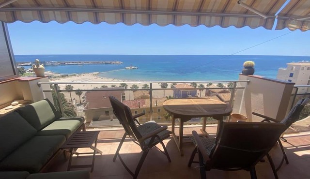 MB2C, amplio apartamento con bonitas vistas