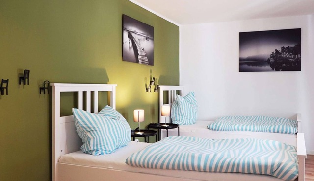 MG06 Spacious holiday apartment in Mönchengladbach with terrace