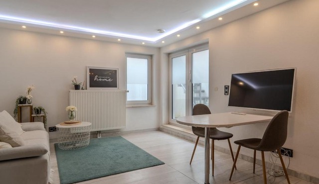Modern 2-Room near S-Bahn & Sindelfingen
