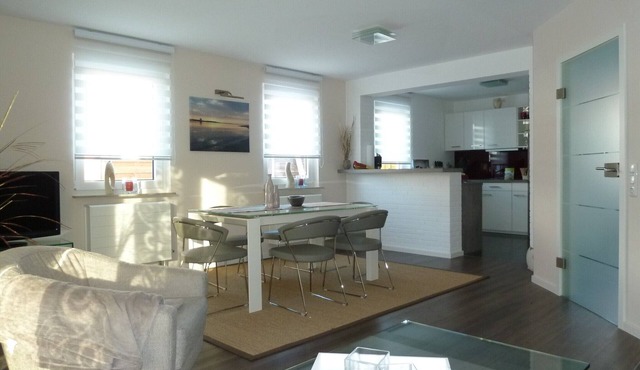 Modern vacation home -fireplace-sauna-wellness-nature-Baltic Sea-quiet-3 bedrooms