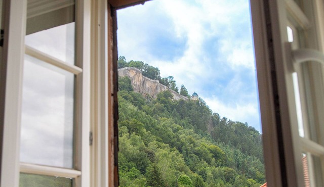 Moderne Ferienwohnung mit Festungsblick im Zentrum