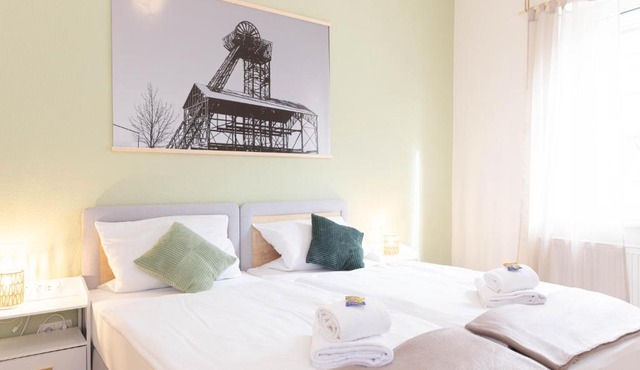 Modernes Apartment am Park ruhig, komfortabel, Handtücher, Bettwäsche, MagentaTV