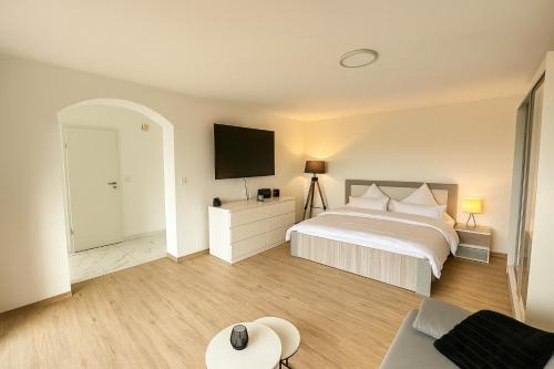 Modernes Apartment mit 180° Bergblick