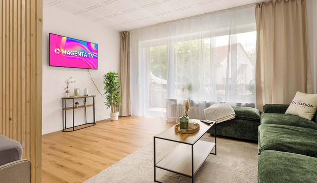MOLA Apartments-Ruhrnah-Zentrum-Balkon-Parken-4P.